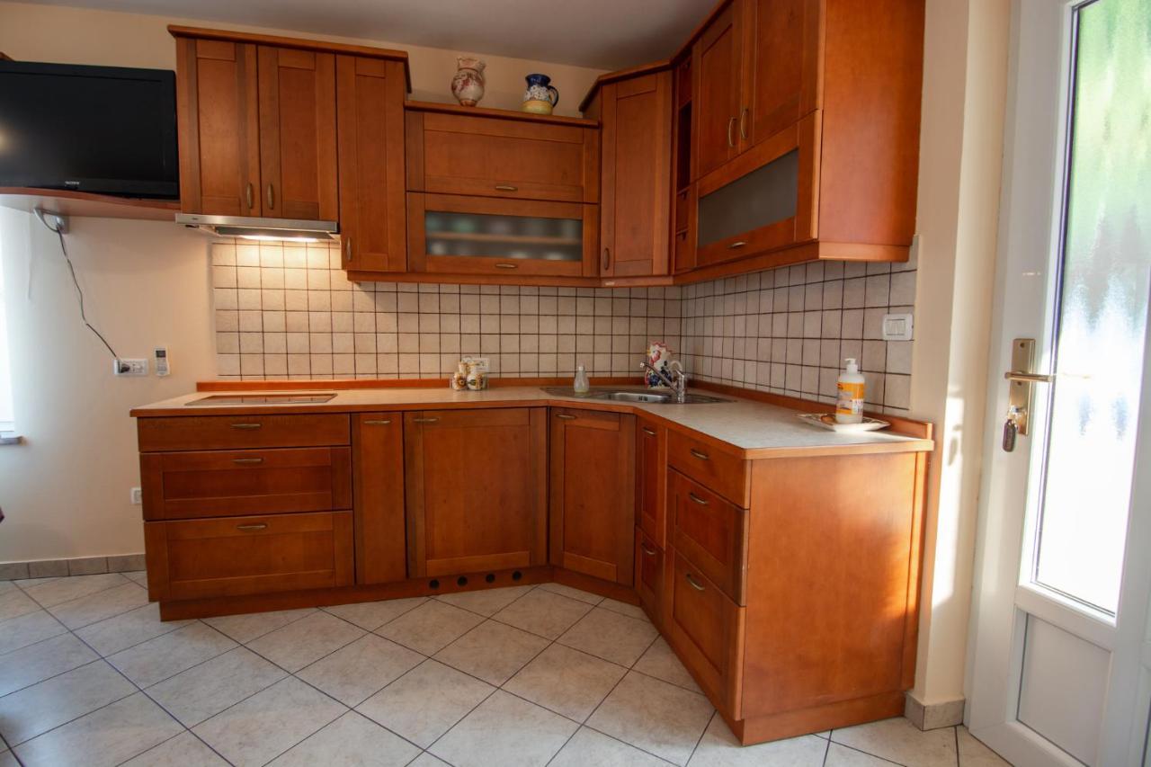 Guest House Kocanija Илирска-Бистрица Экстерьер фото
